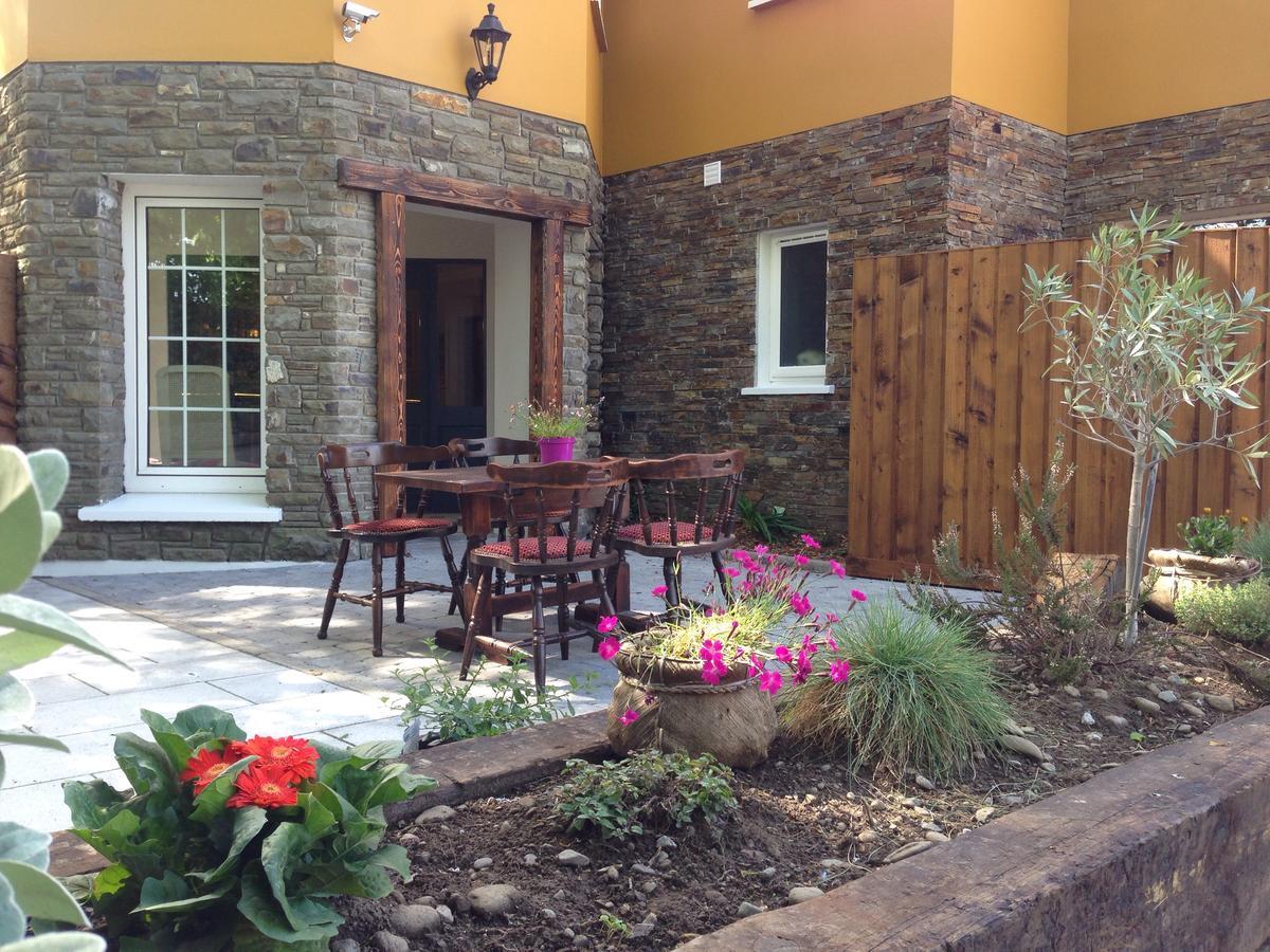 Killarney Inn Exterior photo